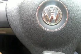 大众车机油灯为什么闪一闪发亮，这种情况问题大吗?视频封面