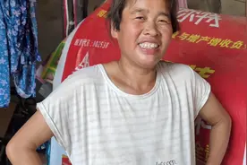 网友：小红肚子那么大肯定怀孕了！到底怀孕没？试纸测一下看结果