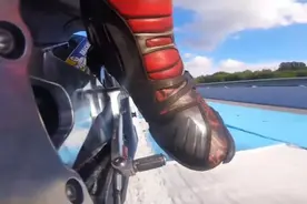 MotoGP赛车的档位配置是N-踩1-踩2-踩3-踩4-踩5-踩6的特殊配置视频封面