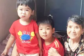 黄圣依两个儿子近照曝光，对着镜头卖萌超可爱视频封面