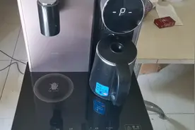 不用花一分钱，把不加热的饮水机搞定，网友：原来这么简单！视频封面