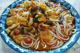 减肥宝妈，看看是怎样形容螺蛳粉的？吃过的认为恰当吗？臭但好吃