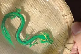 竹篮打水一场空？画画小伙竟然在竹篮里放“水”养大清神龙视频封面