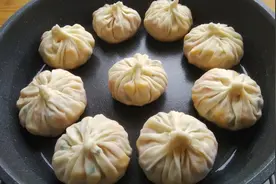 最近超火的一个包子做法，不发面，不用蒸，皮薄大馅，太好吃了视频封面