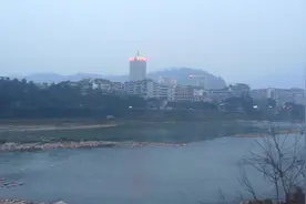 川藏公路，中国排名第一的景观大道，我想用最原始的方式去体会它视频封面