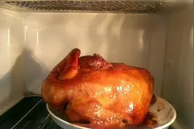 微波炉烤鸡，简单，方便，快捷。大家都来看看吧！视频封面