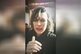 女神“米拉·乔沃维奇”来中国自拍！视频封面