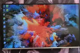 HDMI线连接电脑与电视，看4k视频很nice