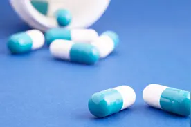 奥西替尼治疗肺癌的效果怎么样？哪些人需要服用？医生给你讲明白视频封面