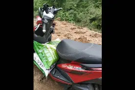 踏板车跑山路视频封面