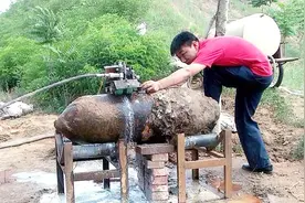 国内牛人发明“便携水刀”！光实验花掉200万，成功后能切炸弹！视频封面