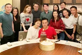 熊黛林为老公郭可颂庆生 打扮素雅小鸟依人恩爱甜蜜视频封面