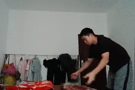 有句话说早晨起来不是闹钟叫醒我而是我的梦想，网友们觉得对不对