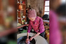 真正的懂，是不需要说的，原来女人不讲道理是不分年龄的，哈哈哈视频封面