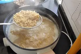 山西特色美食擦疙斗，经典传统做法看过来，一大锅实在太好吃了！