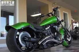 雅马哈肌肉感十足的太子车，他和哈雷比谁更霸气？视频封面