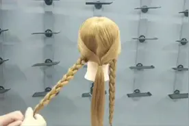 时尚编发第十二期：上班迟到这样扎头发，真的好看又快速