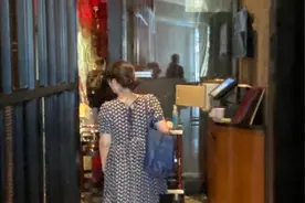 幸福就是姐妹们在一起谈天说地，分享各自的生活经验……