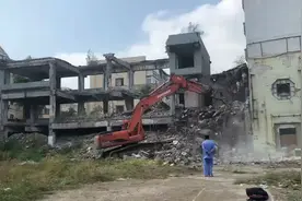 锦州解放路（北门口）十年了！今天开始拆迁视频封面