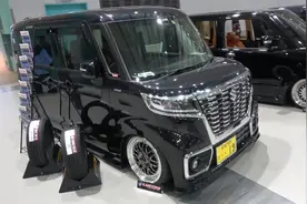 铃木2+2四座MPV，0.66T三缸汽油发动机+微混动，百公里油耗3升视频封面