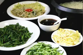 原来面条还可以这样做，学会这个方法，夏天再也不用担心吃不下饭