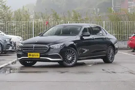 推荐E300L时尚型，2021款改款奔驰E级配置分析图片