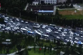 第一届中非经贸博览会，长沙交警全员上岗实行疏导安保工作视频封面