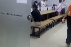 万魔声学电子厂拖欠工资。视频封面