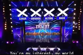 英国12岁男孩为表白自己写的原创歌曲《闪电》