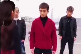 呦呦呦，这不摇摆阳吗？