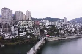 这座城市被称为“小重庆”，景色也太美了，来了就不想走！