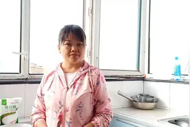 云南西双版纳街边特色小吃 10元一份的耗油芒果 做法如此简单