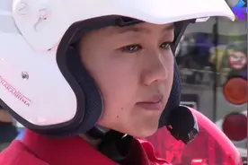 日本：警视厅的女性骑士们！表演超高车技视频封面