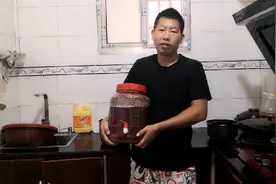 自酿葡萄酒如何过滤，顺利完成酒渣分离的方法视频封面