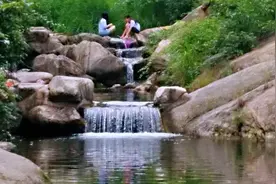 京郊自驾一日游，怀柔山里的网红打卡地，我去过的最不累人的景区视频封面