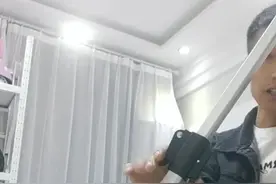 溜娃神器折叠打开视频视频封面