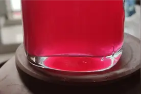 正宗四川泡菜，教你制作玫瑰红泡菜水，颜色像鸡尾酒一样美丽。