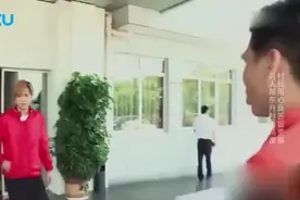 罗志祥下飞机，节目组派“专车”接他，结果看到车小猪笑了视频封面