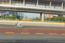 实地体验北京公交，两元起步，按里程收费，微信扫码，是最贵的吗