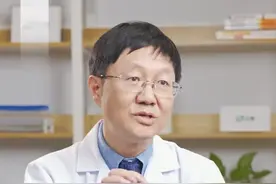 ⚠为什么不要轻信来路不明的偏方……脚底一颗小小的痣，最后拖成了大灾难#黑色素瘤 #医学科普 #涨知识 #癌症 视频封面