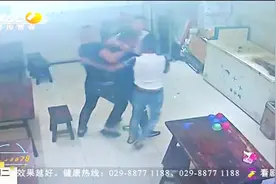 随警出动：西安吉祥村一小伙报警称遭人群殴，监控记录挨打全过程视频封面