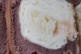 蛋糕与面包组合，口感柔润，详细做法告诉你