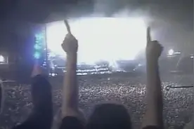 头牌工业重金属乐队德国战车柏林超燃现场Rammstein - Sehnsucht