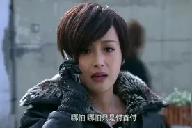 影视：小偷当街抢包，女孩见义勇为瞬间擒获小偷，女英雄视频封面