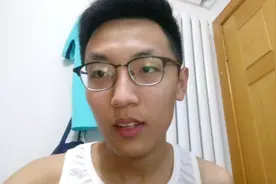 来带大家看看新领到的临时身份证，顺便和正式的做一下对比