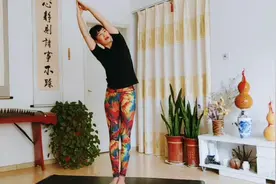 提升气质，让身材更加挺拔、优雅，快来试试吧！