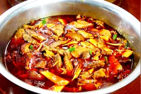 牛肉火锅这样吃才爽，掌握这些诀窍，香辣入味，客人直呼好吃过瘾视频封面