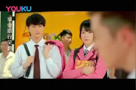 女同学在楼上聊天，男同学乐了，急忙跟着看，结局却搞笑了视频封面