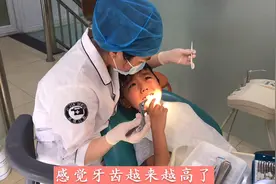 孩子换牙期，旧牙没掉新牙长出，到底要不要拔，听医生怎么说？