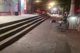 温州工业区，国家好政策，允许摆地摊，马路边多很多摆摊视频封面